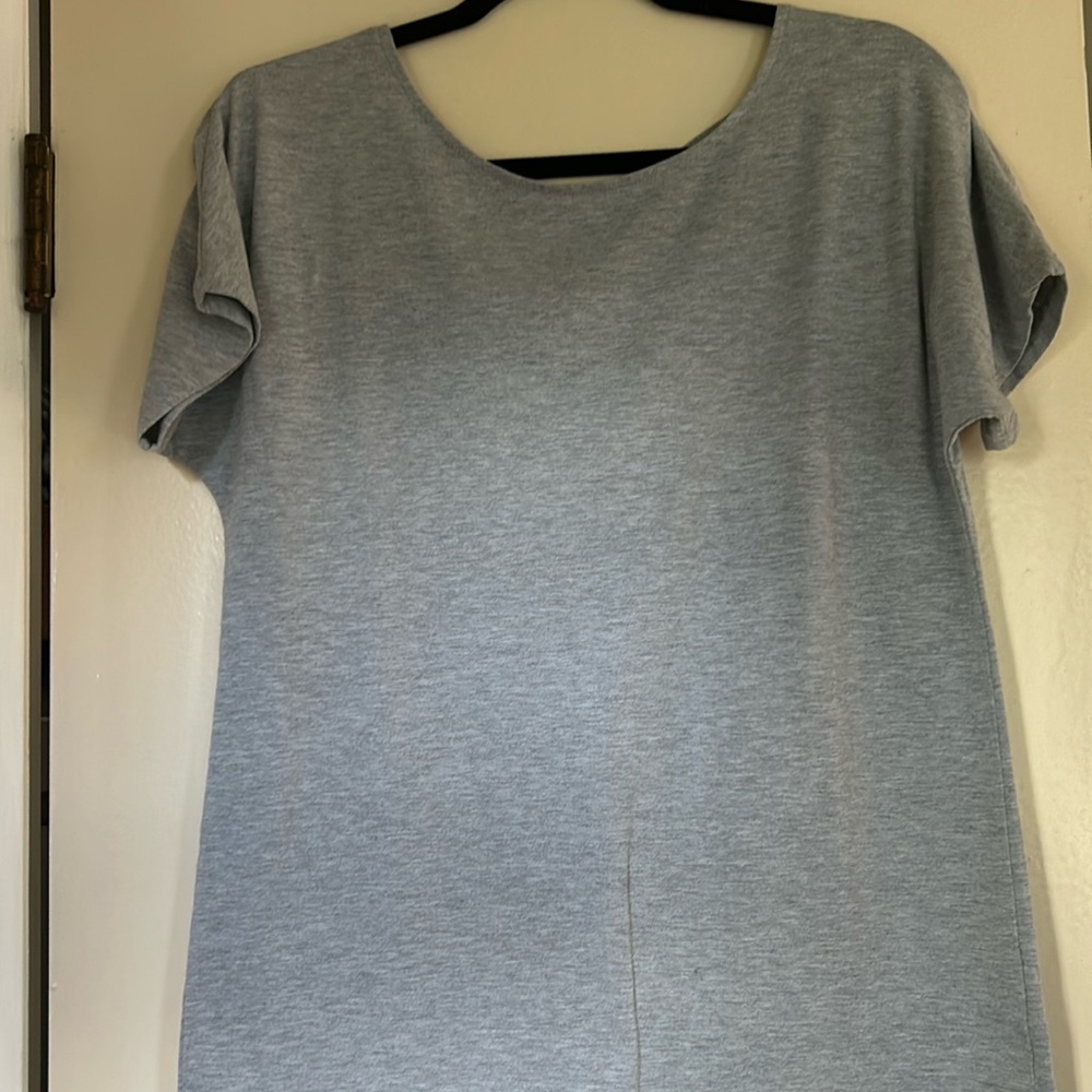 Cross back gray tee size small